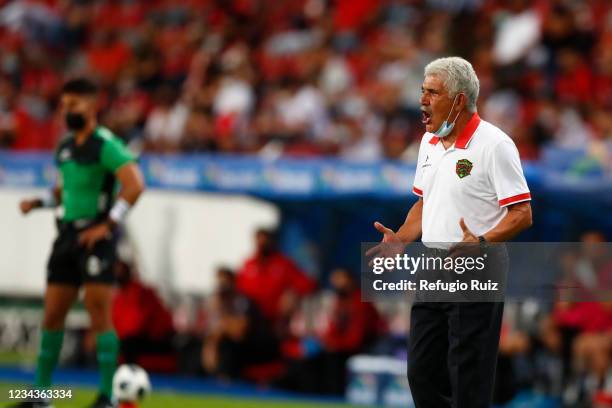 Ricardo Ferretti coach of FC Juarez gives instructions to his players during the 2nd round match between Atlas and FC Juarez as part of the Torneo...