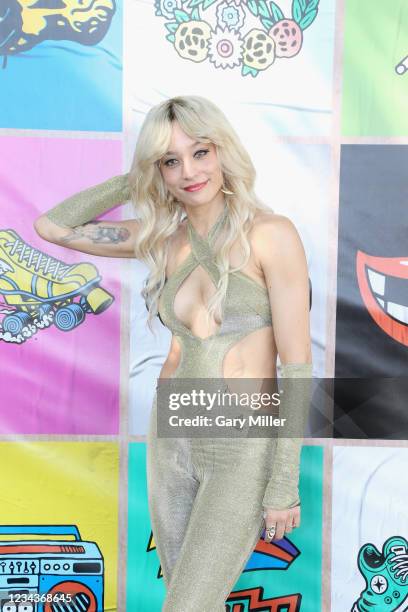 Glitter Cannon Photos and Premium High Res Pictures Getty Images