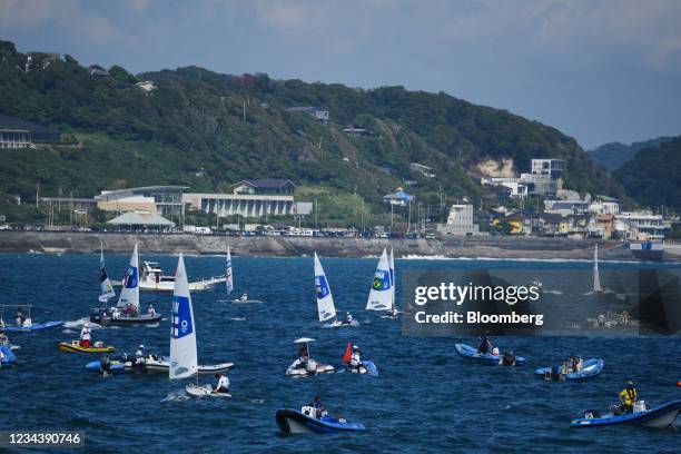 Laser Day Racing 2,064 Laser Sailing Race Stock Photos, High-Res Pictures, and Images ...