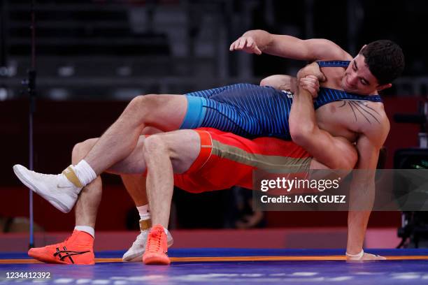 Roman Wrestling Python Roman Wrestling Photos and Premium High Res Pictures - Getty Images