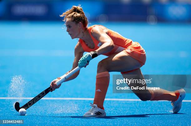 Pien Sanders of Netherlands controls the ball in the Women's Semifinal Hockey match between Netherlands and Great Britain on day twelve of the Tokyo...