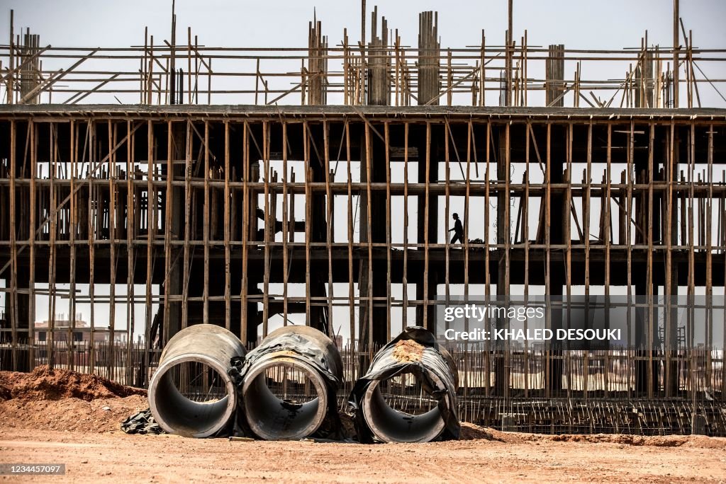 EGYPT-WEATHER-HEAT WAVE-CONSTRUCTION