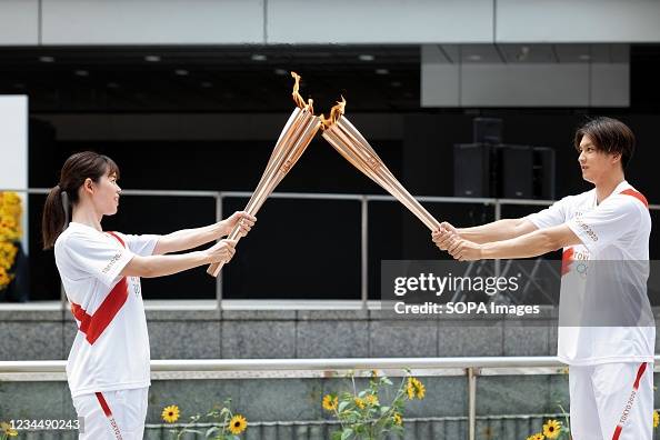 3 964点の聖火ランナーのストックフォト Getty Images 3 964点の聖火ランナーのストックフォト Getty Images