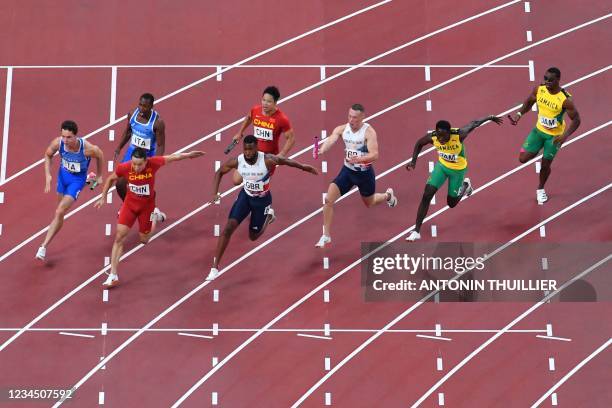 Long Distance Relay Races Relay Race Top View Photos and Premium High Res Pictures - Getty Images