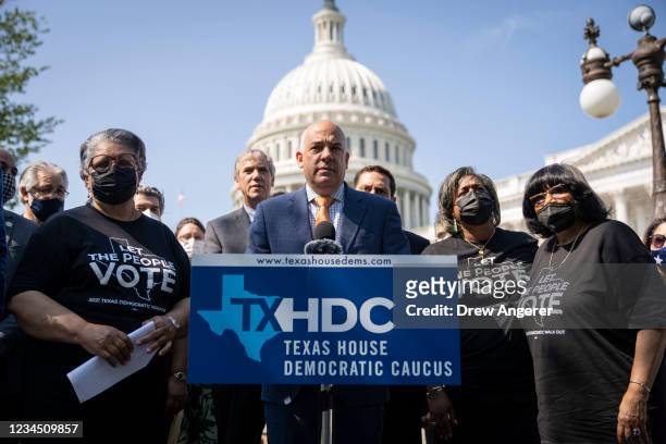 Texas State Rep. Chris Turner , Chair of the Texas House Democratic Caucus, joined by fellow Democratic Texas state representatives, speaks during a...
