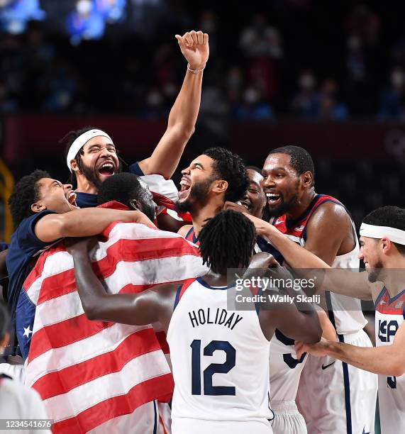 Use Basketball 79,163 Usa Olympic Basketball Stock Photos, High-Res Pictures, and ...