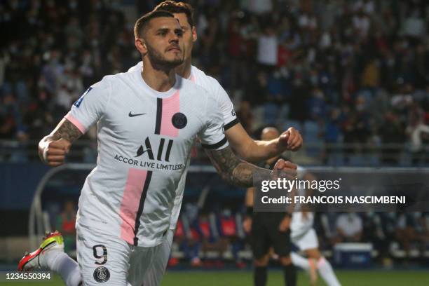 Paris Saint-Germain's Argentinian forward Mauro Icardi celebrates after scoring a goal during the French L1 football match between Paris...