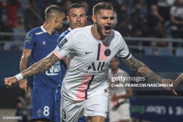 Paris Saint-Germain's Argentinian forward Mauro Icardi celebrates after scoring a goal during the French L1 football match between Paris...