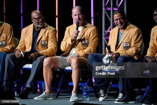 Troy Polamalu Photos Photos and Premium High Res Pictures - Getty Images