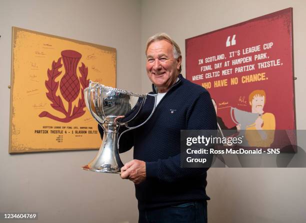 Alan Rough 4,797 Soccer 1971 Stock Photos, High-Res Pictures, and Images - Getty ...