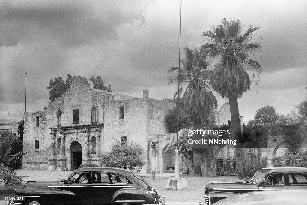 The Alamo, San Antonio, Texas 1949, retro
