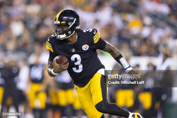 Dwayne Haskins of the Pittsburgh Steelers runs with the ball against the Philadelphia Eagles in the second half of the preseason game at Lincoln...
