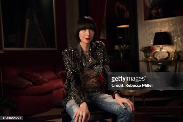 Karen O Photos and Premium High Res Pictures - Getty Images