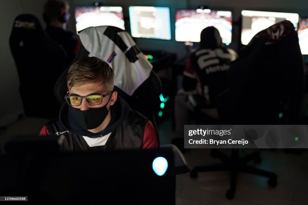 Heat Check Gaming v 76ers Gaming Club