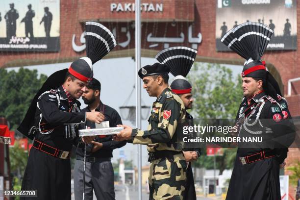 Bsf Pakistan Rangers Photos and Premium High Res Pictures - Getty Images
