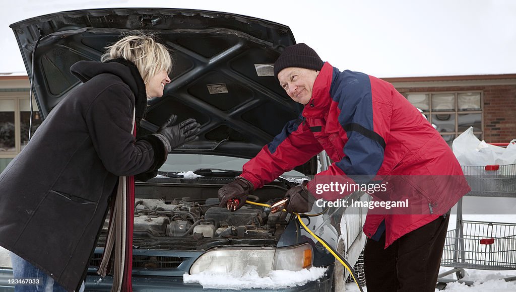 Good samaritan giving a boost