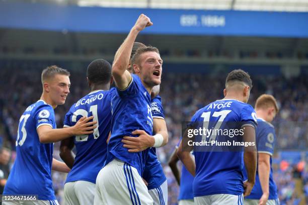 Jamie Vardy of Leicester City celebrates scoring the opening goal for Leicester City during the Premier League match between Leicester City and...