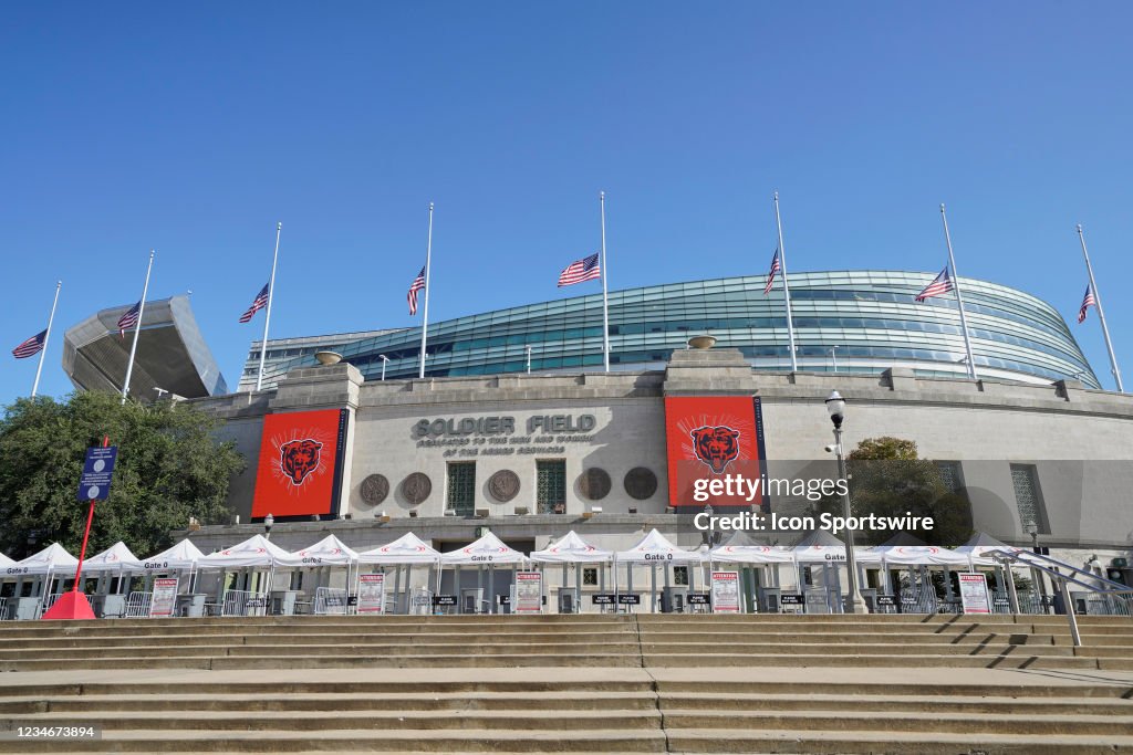 NFL: AUG 14 Preseason - Dolphins at Bears
