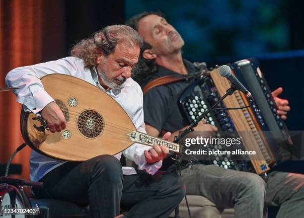 Um Rabih Rabih Abou Khalil Photos et images de collection - Getty Images