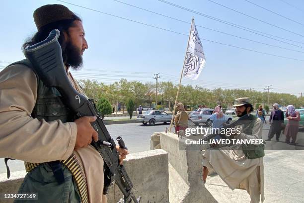 Talib Guard Taliban Photos and Premium High Res Pictures - Getty Images