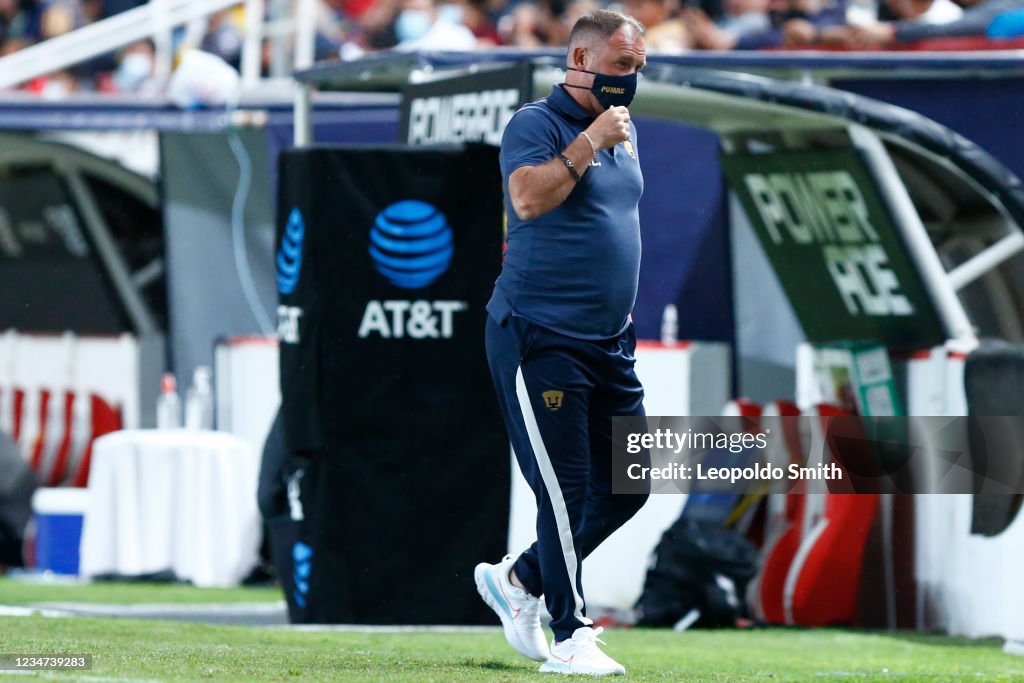 Necaxa v Pumas UNAM - Torneo Apertura 2021 Liga MX