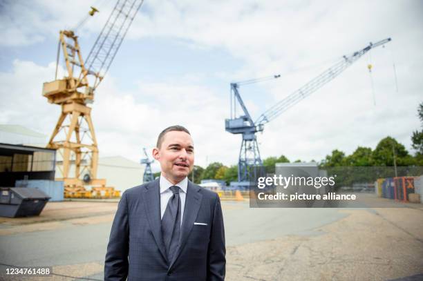 August 2021, Schleswig-Holstein, Rendsburg: Lars Windhorst, entrepreneur and chairman of Tennor Holding, comes to a press briefing after the takeover...