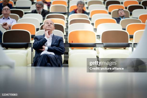 August 2021, Brandenburg, Wildau: Olaf Scholz, SPD candidate for Chancellor and Federal Minister of Finance, sits in a lecture hall at the Center for...
