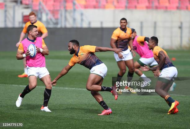 General view with Handré Pollard and Lukhanyo Am during the South African men's national rugby team captains run at Nelson Mandela Bay Stadium on...