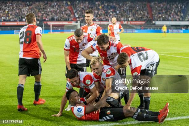 Luis Sinisterra of Feyenoord celebrates after scoring his team's 4:0 goal with team mates during the UEFA Conference League Play-Off Leg One Match...