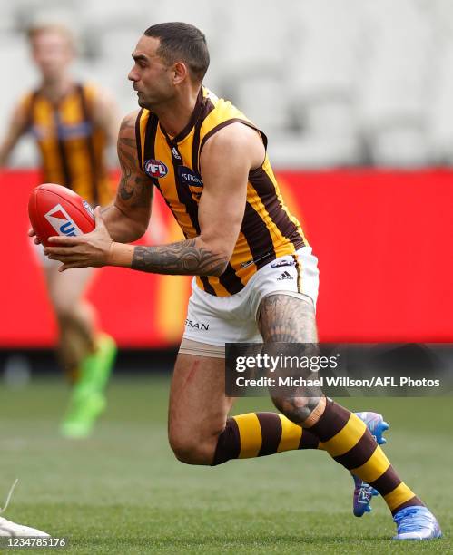 Shaun Burgoyne of the Hawks in action during the 2021 AFL Round 23 match between the Richmond Tigers and the Hawthorn Hawks at the Melbourne Cricket...