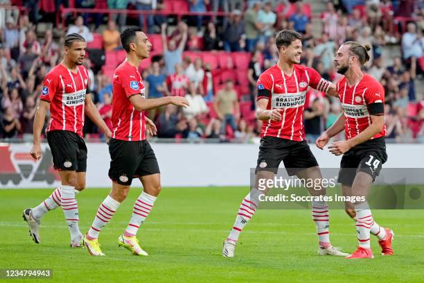 Davy Propper of PSV celebrates 1-0 with Armando Obispo of PSV, Eran Zahavi of PSV, Marco van Ginkel of PSV during the Dutch Eredivisie match between...
