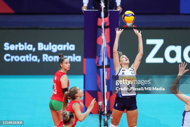 Alessia Orro of Italy sets the ball for a teammate during the CEV EuroVolley 2021 Pool C match between Italy and Hungary at Kresimir Cosic Hall in...