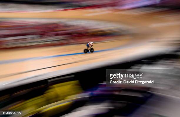 Shizuoka , Japan - 25 August 2021; Dame Sarah Storey of Great Britain on her way to setting a new world record in the Women's C5 3000m Individual...