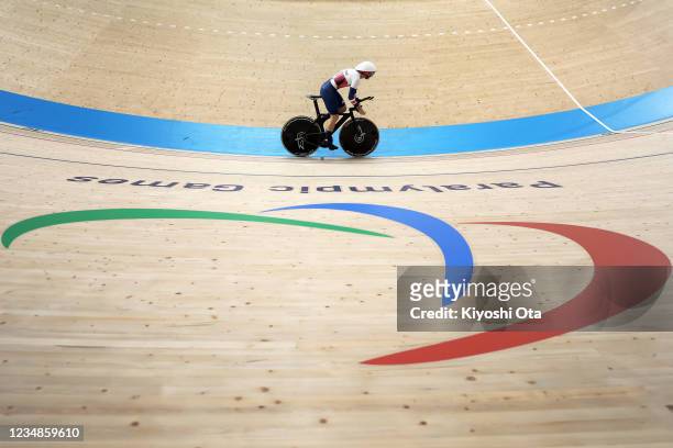 Sarah Storey of Team Great Britain competes in the Track Cycling Women's C5 3000m Individual Pursuit Qualifying on day 1 of the Tokyo 2020 Paralympic...