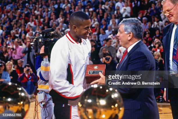 Armstrong of the Chicago Bulls receives his championship ring from NBA Commissioner David Stern on November 6, 1993 in Chicago, Illinois at Chicago...