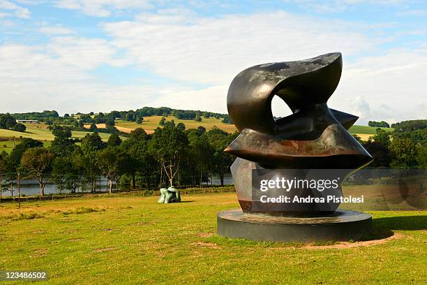 yorkshire sculpture park, open air museum - wakefield yorkshire stock pictures, royalty-free photos & images