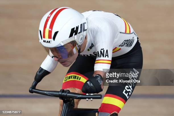 Ricardo Ten Argiles of Team Spain competes in the Track Cycling Men's C1 3000m Individual Pursuit Bronze Medal race on day 2 of the Tokyo 2020...