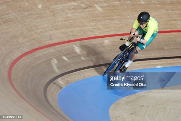 Amanda Reid of Team Australia competes in the Track Cycling Women's C1-2-3 500m Time Trial on day 3 of the Tokyo 2020 Paralympic Games at Izu...