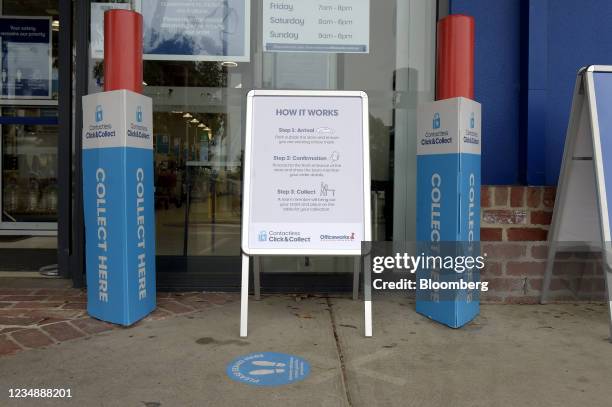 710 Click And Collect Shop Stock Photos, High-Res Pictures, and Images ...