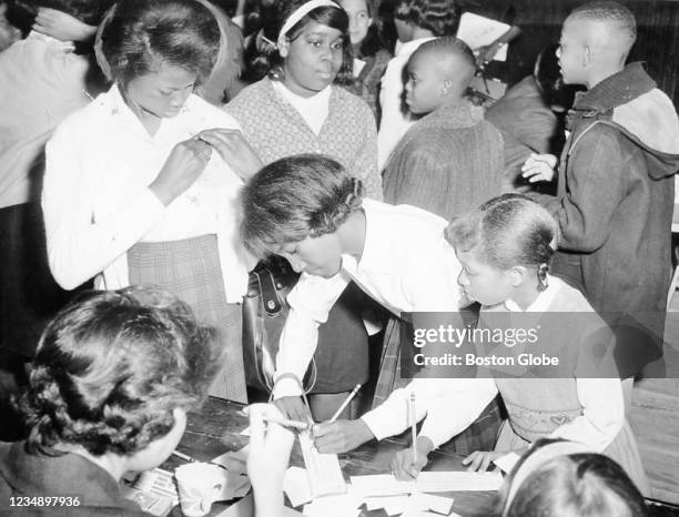 Carrie Rivers The Boston Sisters Photos and Premium High Res Pictures - Getty Images