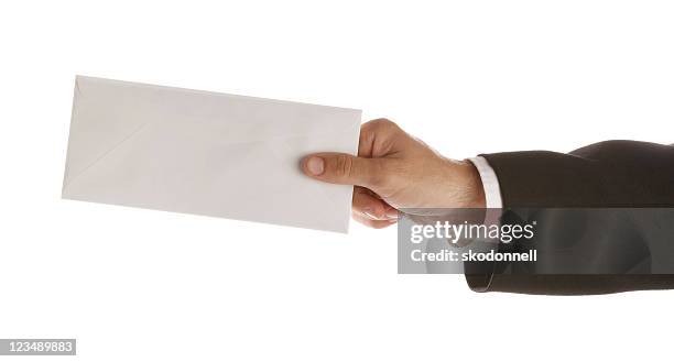 ha de correo - business person handing over a letter fotografías e imágenes de stock
