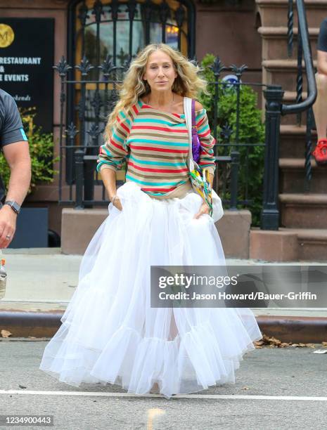 Sarah Jessica Parker is seen filming "And Just Like That..." the follow up series to "Sex and the City" on August 27, 2021 in New York City.