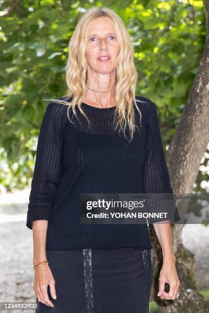 French actress Sandrine Kiberlain poses during a photocall for the film «On est fait pour s'entendre" during the 14th Francophone Angouleme film...