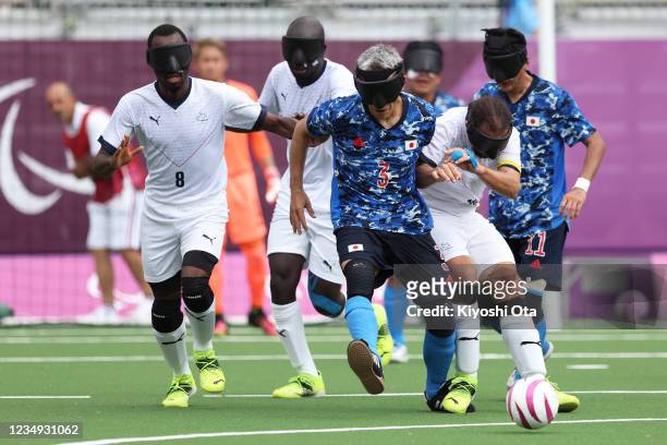 Robertoizumi Sasaki of Team Japan competes for the ball against Frederic Villeroux of Team France during the Football 5-a-side Preliminary Round...