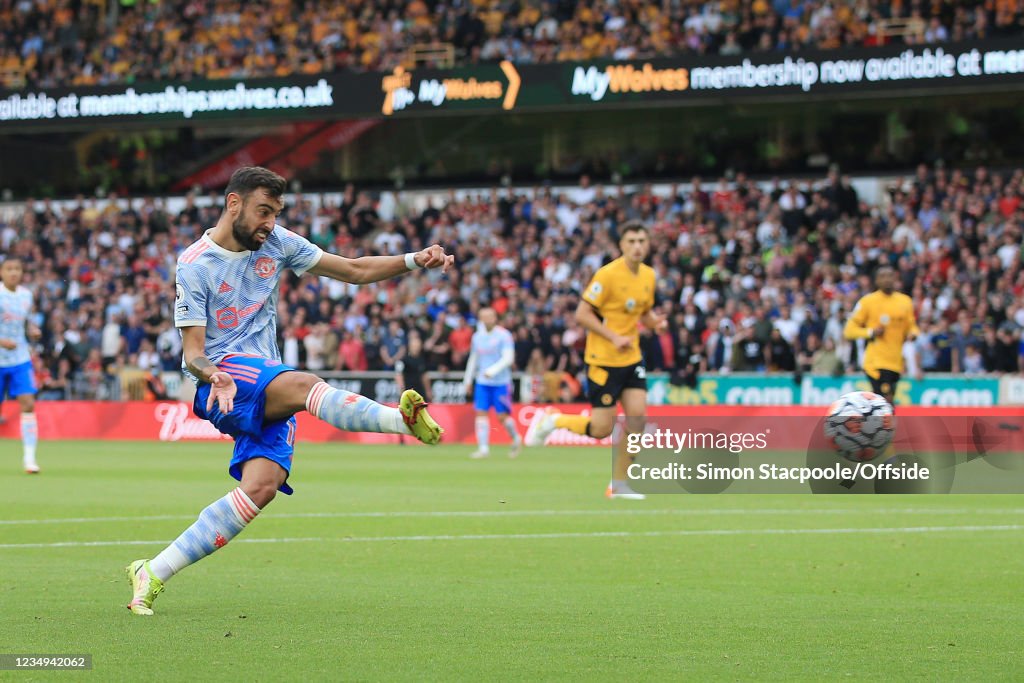 Wolverhampton Wanderers v Manchester United - Premier League
