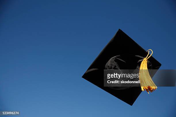 graduation cap - graduation cap stock pictures, royalty-free photos & images