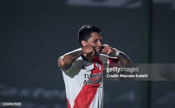 Enzo Perez of River Plate celebrates after scoring the second goal of his team during a match between Sarmiento and River Plate as part of Torneo...