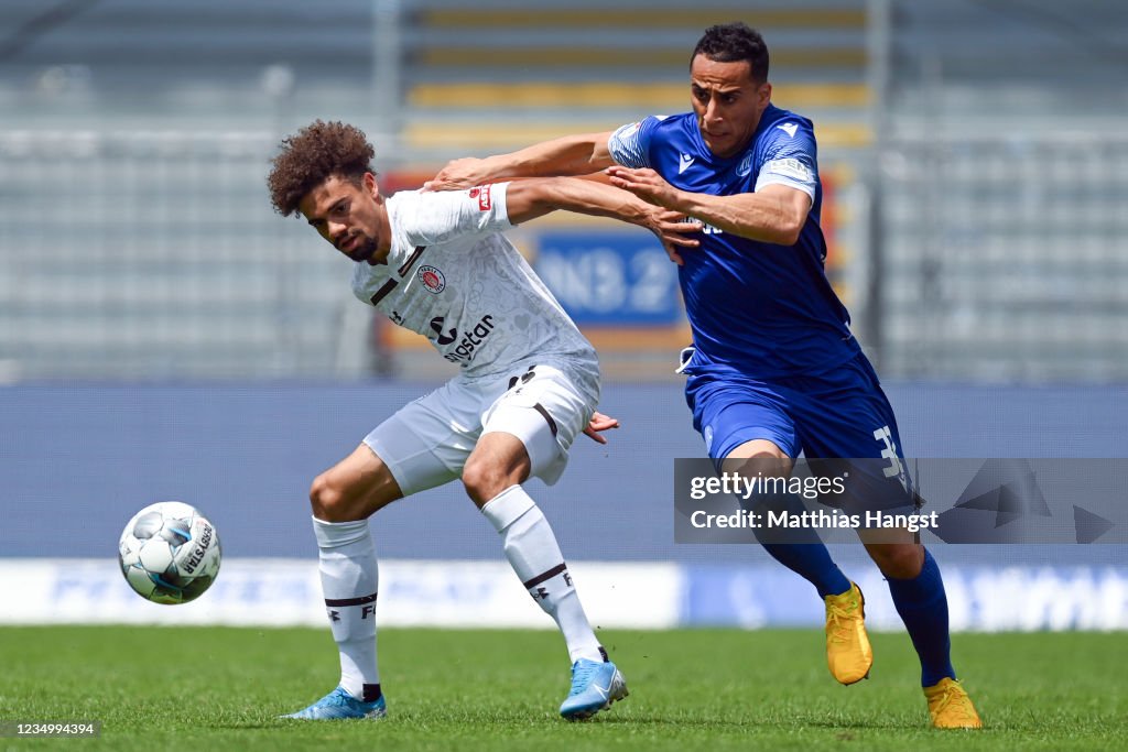 Karlsruher SC v FC St. Pauli - Second Bundesliga