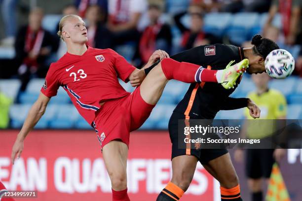 Erling Braut Haaland of Norway, Virgil van Dijk of Holland during the World Cup Qualifier match between Norway v Holland at the Ullevaal Stadium on...