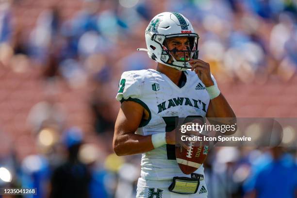 Chevan 6,375 Hawaii Warriors Football Stock Photos, High-Res Pictures, and ...